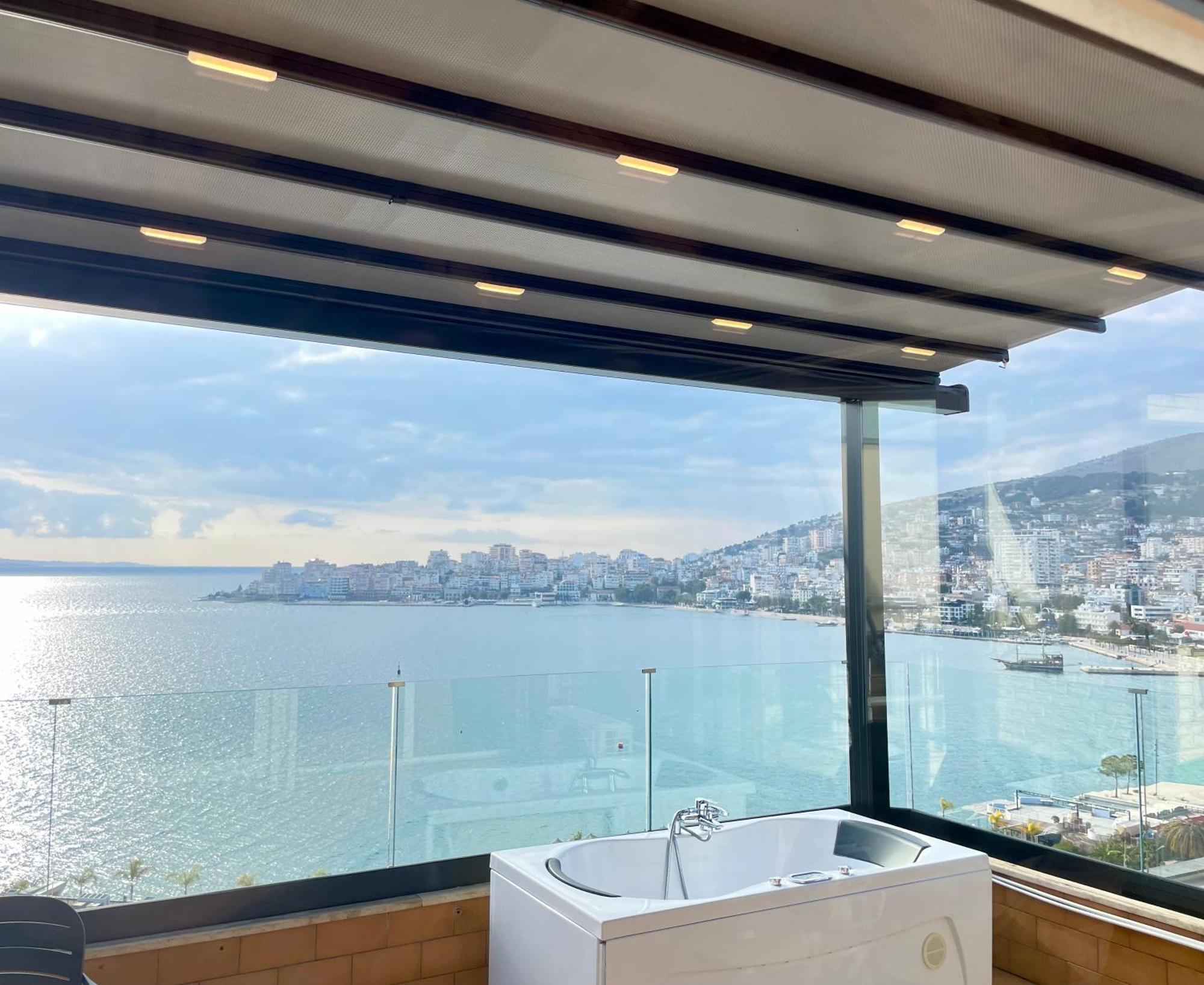 Seaview Golden Penthouse Sarandë Exterior foto